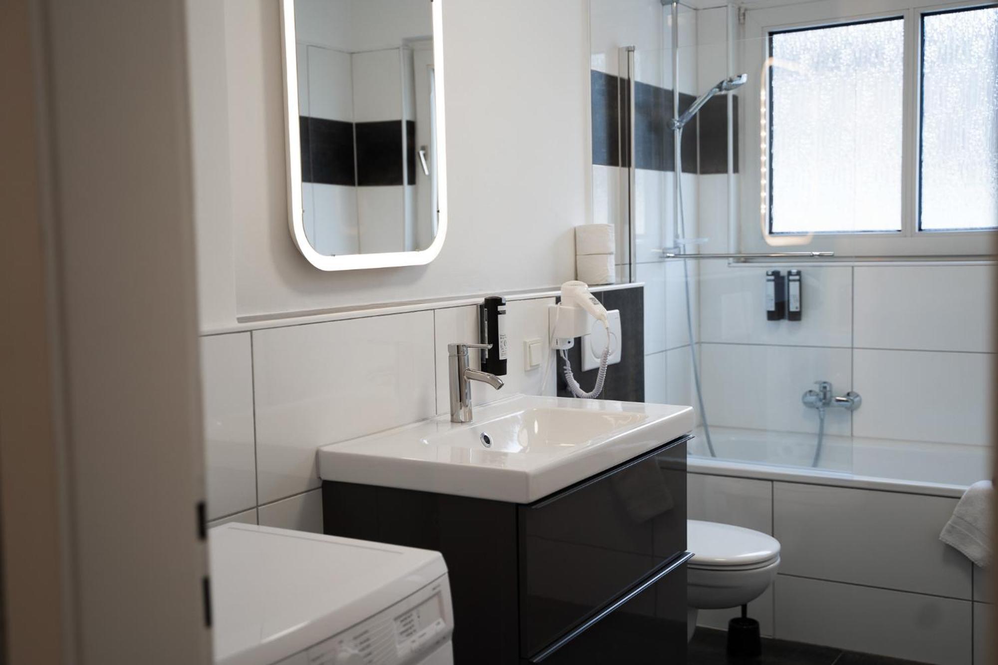 Gemuetliche & Individuelle Ferienwohnungen In Krefeld - Junik Apartments المظهر الخارجي الصورة
